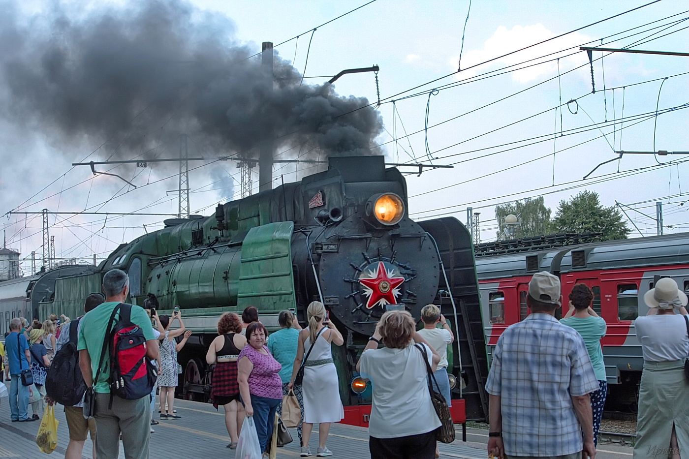 прибытие поезда...