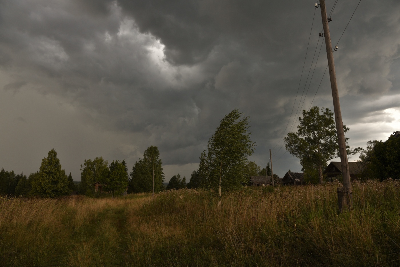 "Буря! Скоро грянет буря ..."