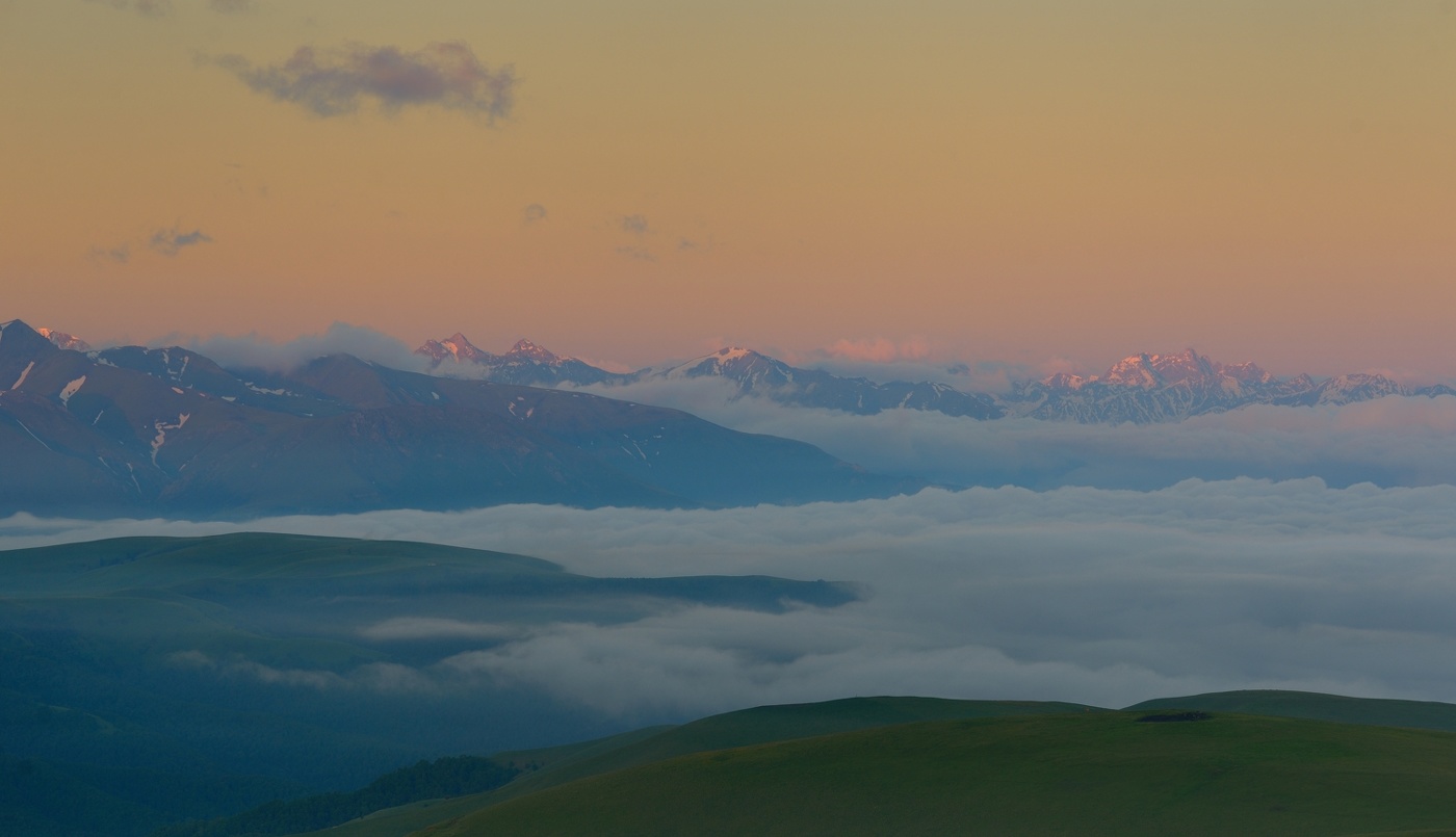 Рассвет в горах