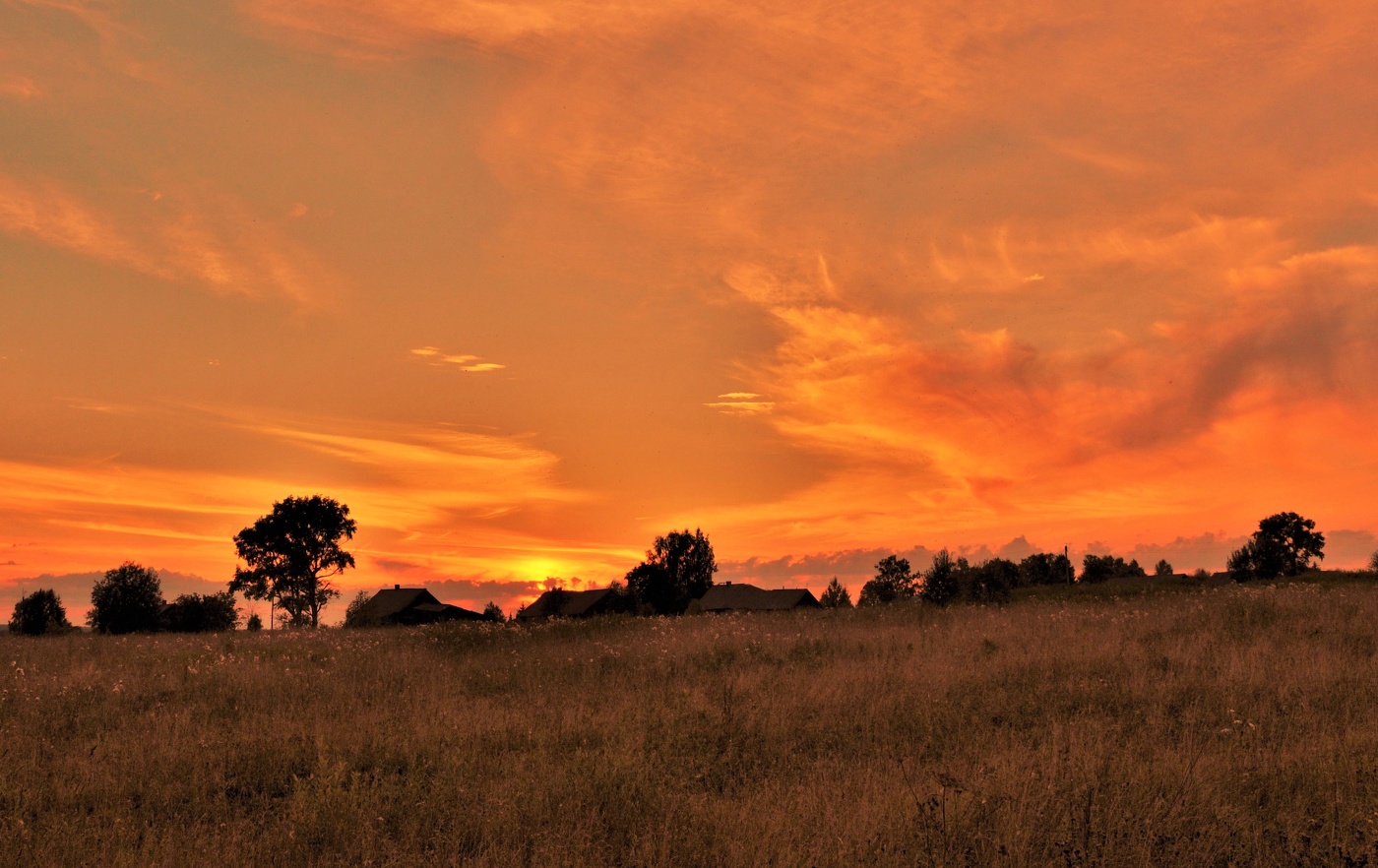 "Казалось бы, ну что тебе закат ?.."