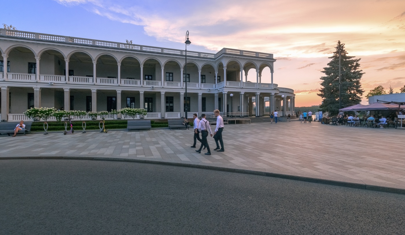 В выходные дни