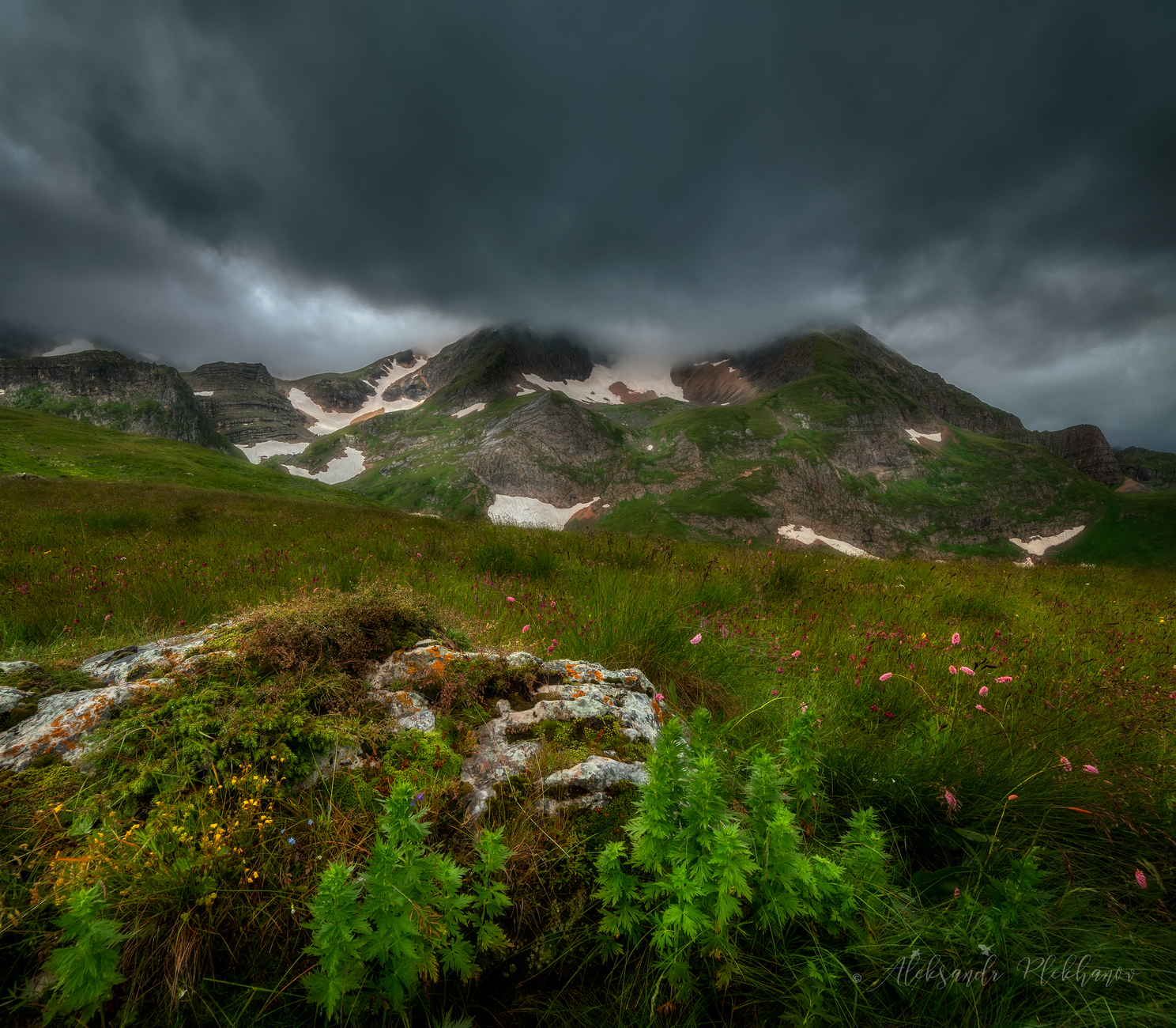 Сейчас накроет