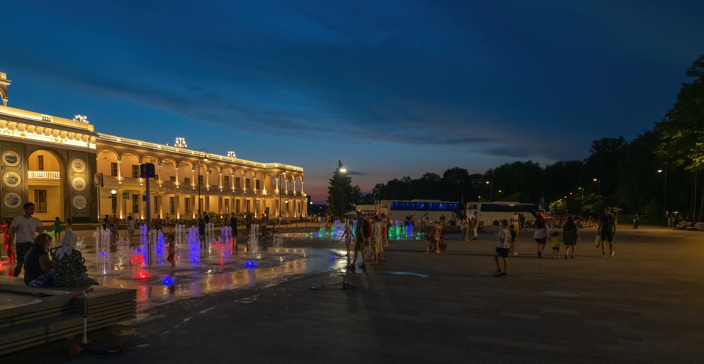 Выходные в Северном речном порту