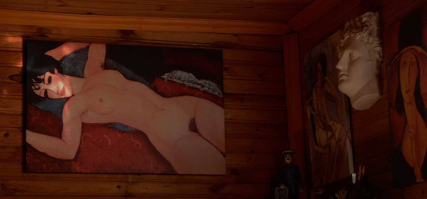 "Мы пишем портреты любимых с рассветом из-под ресниц..."