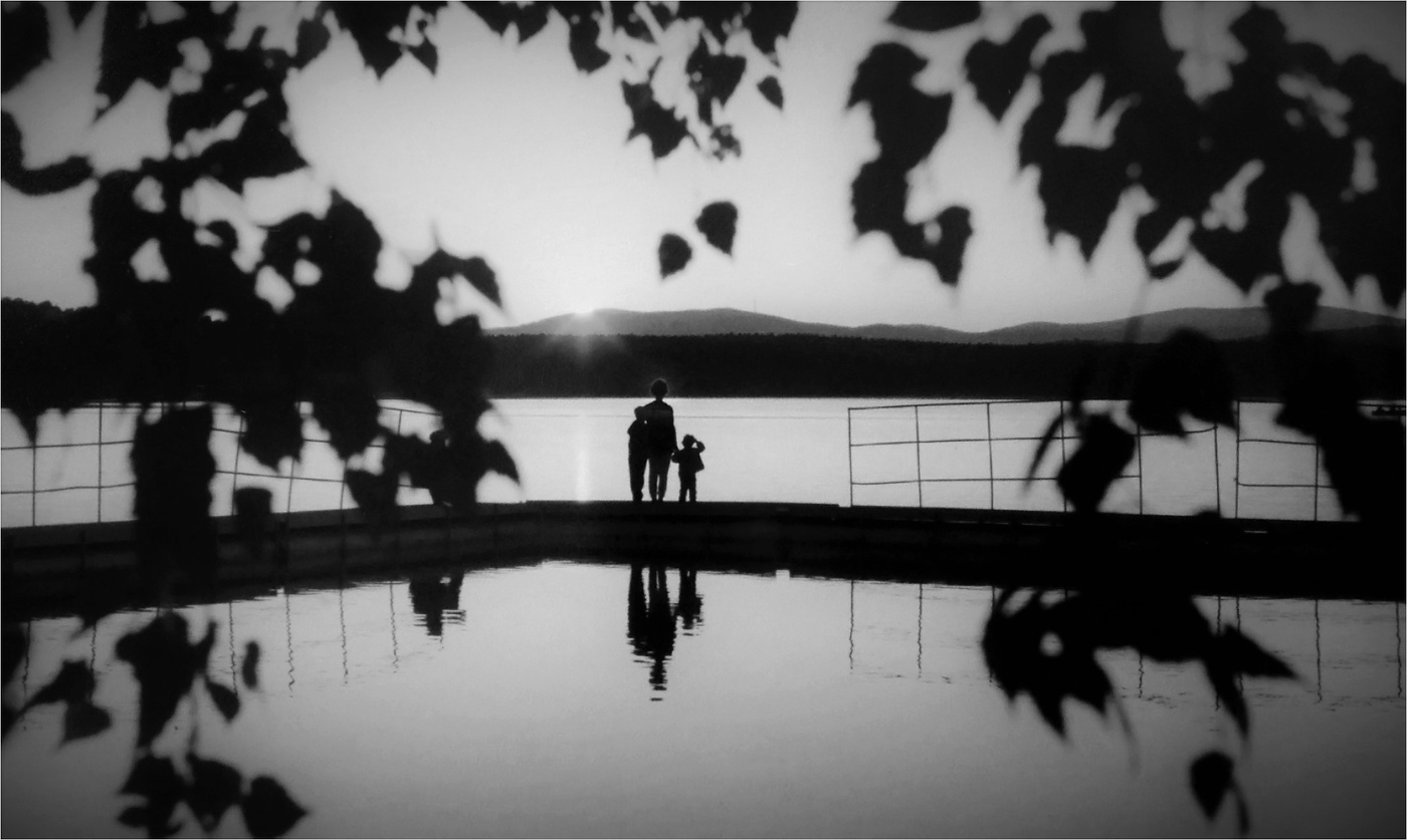 Провожая солнце спать