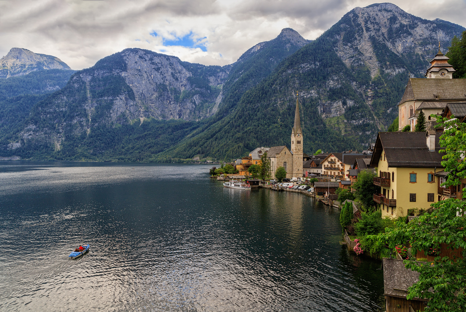 Нахмурилось небо...