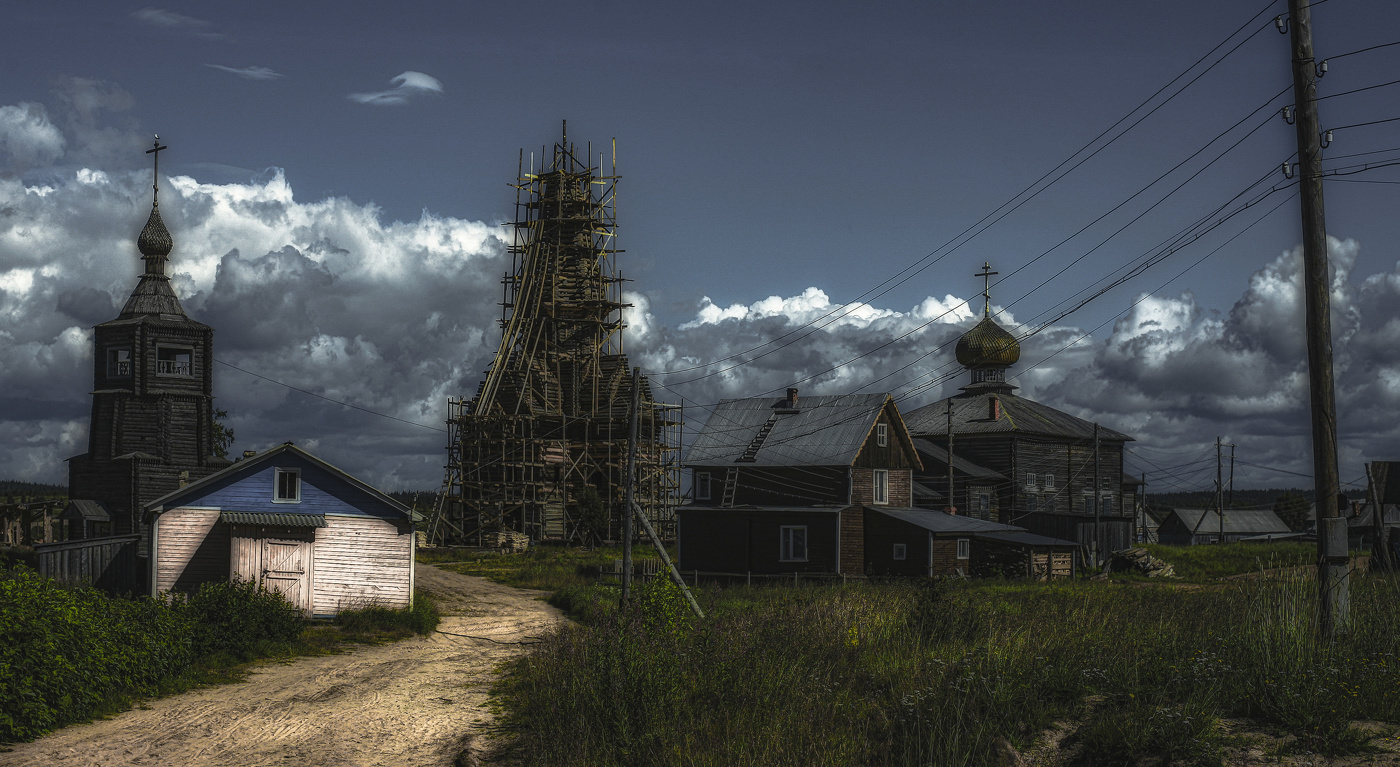 Восстанавливаем церковь.