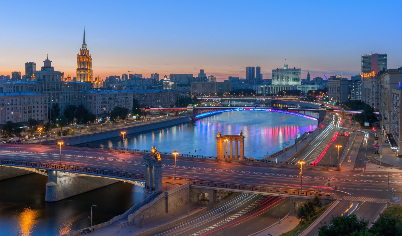 Вечерняя Москва