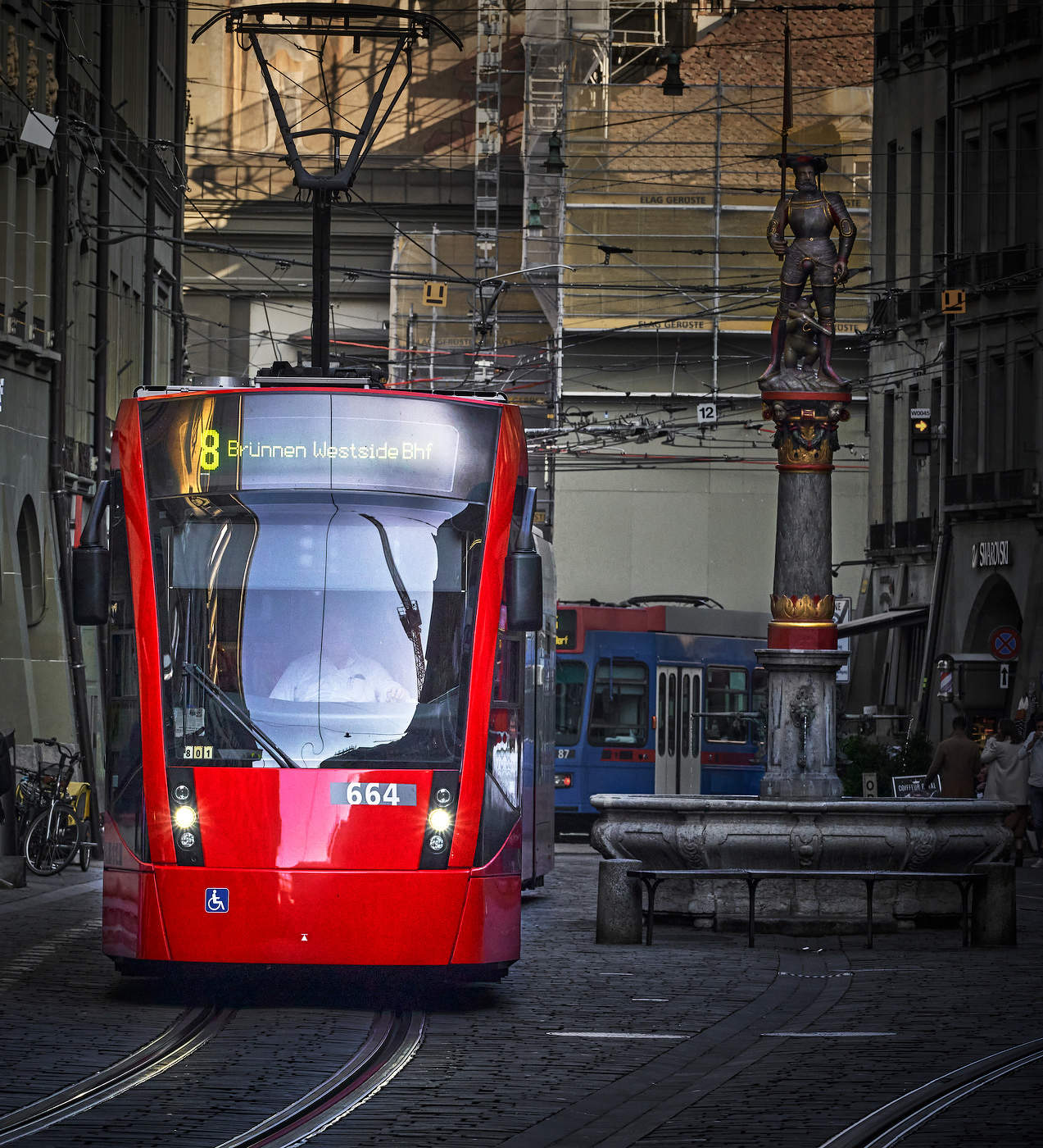 На Улочках Берна...