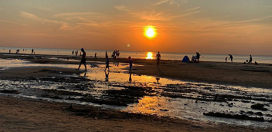 предзакатный час