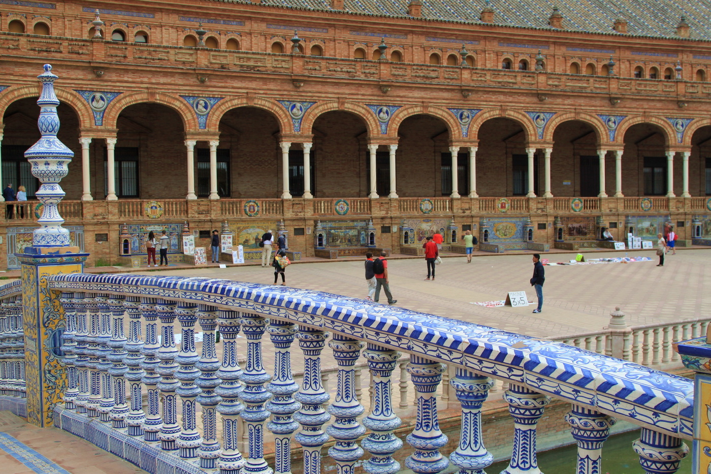 Уголок Севильи