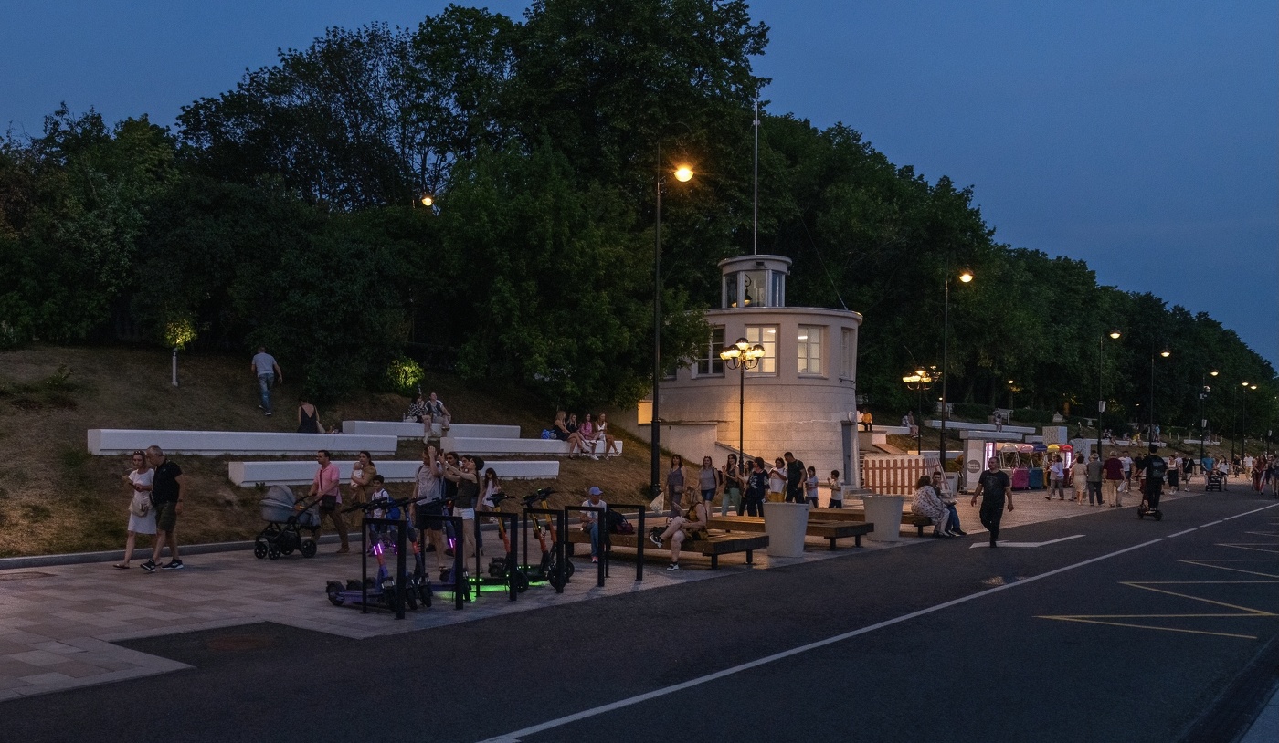 Теплый летний вечер