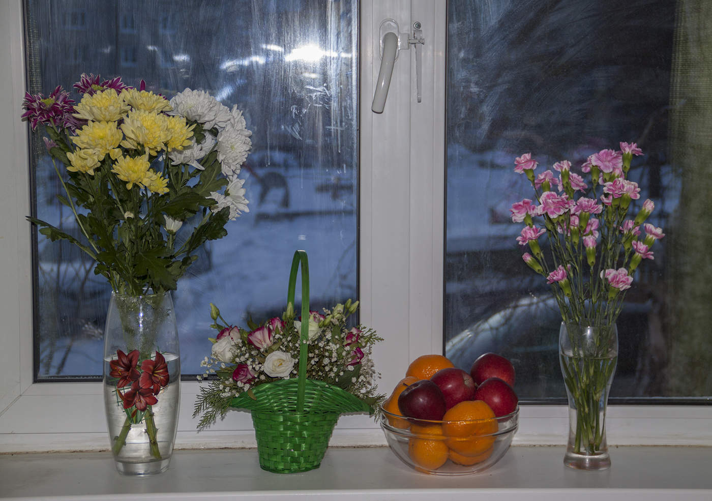 Зимний - летний натюрморт