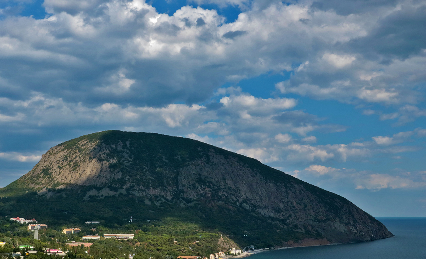 Гора Аю-даг (Медведь-гора)