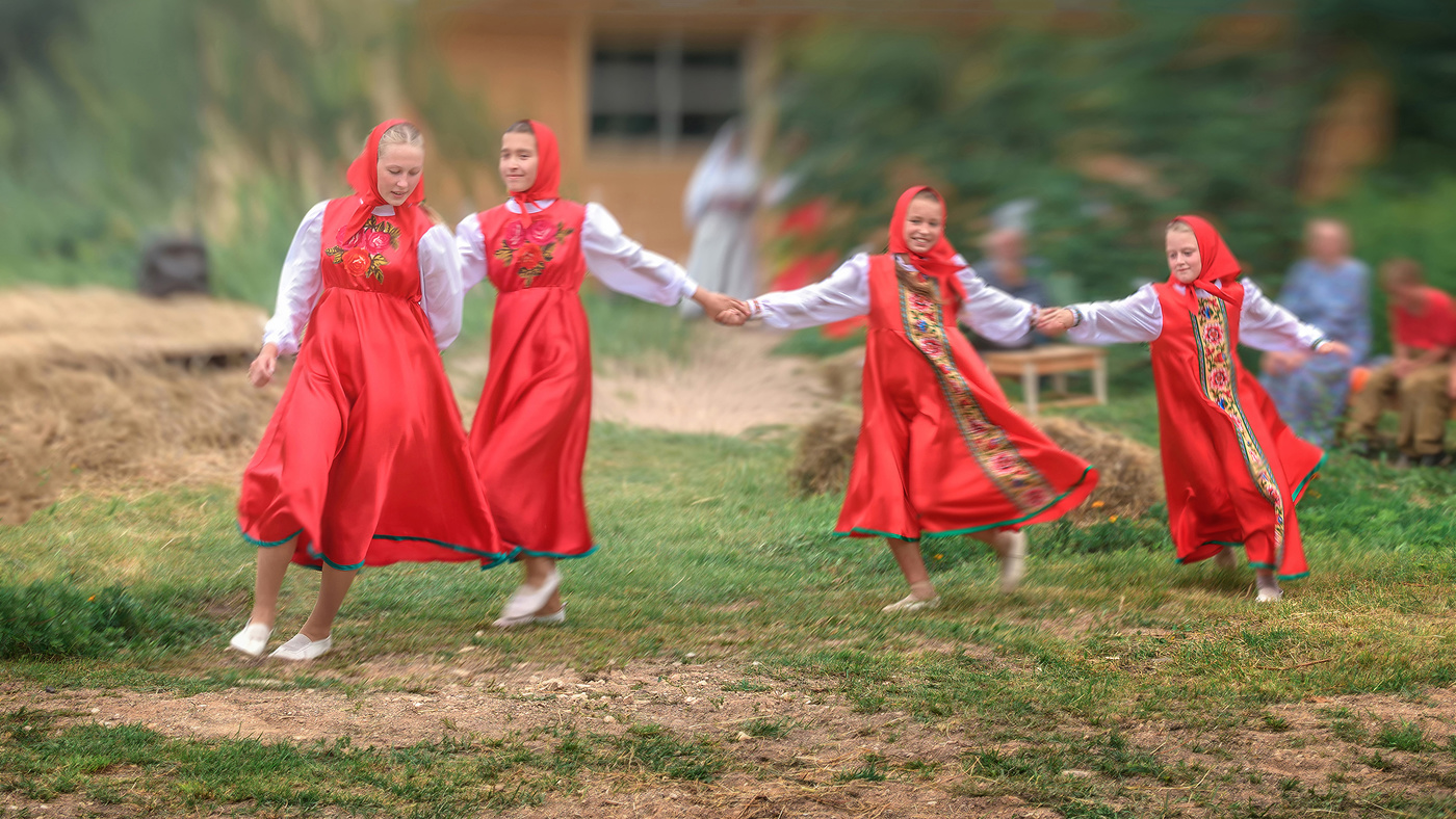 На празднике