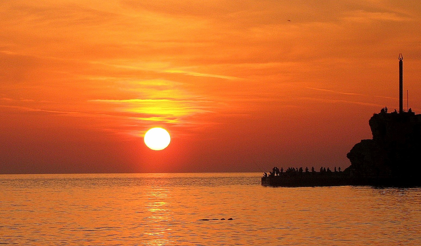 Закат над старой крепостью!