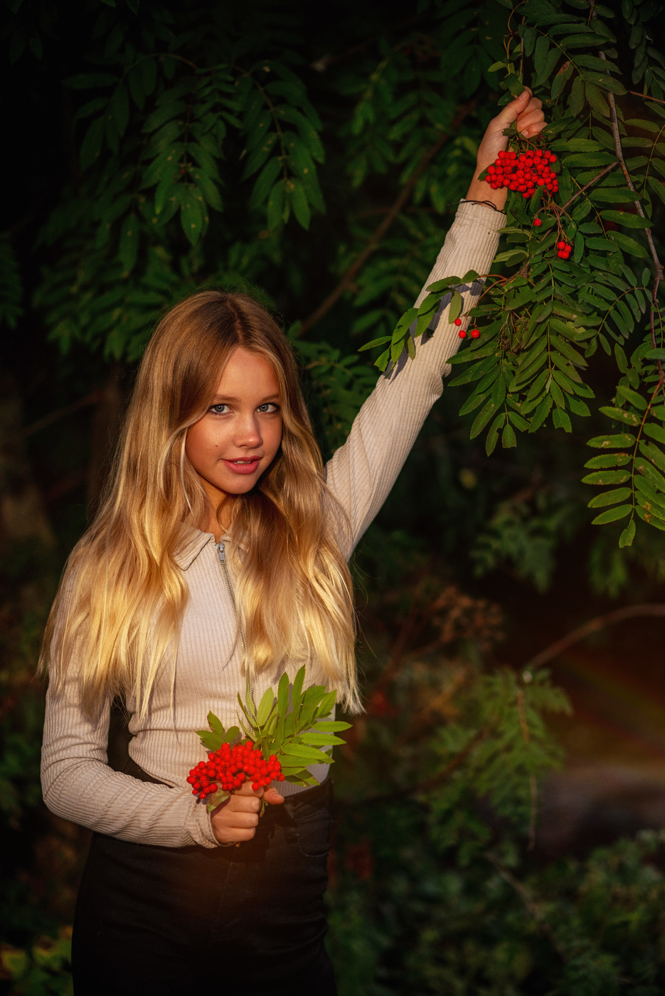 В кострах рябин