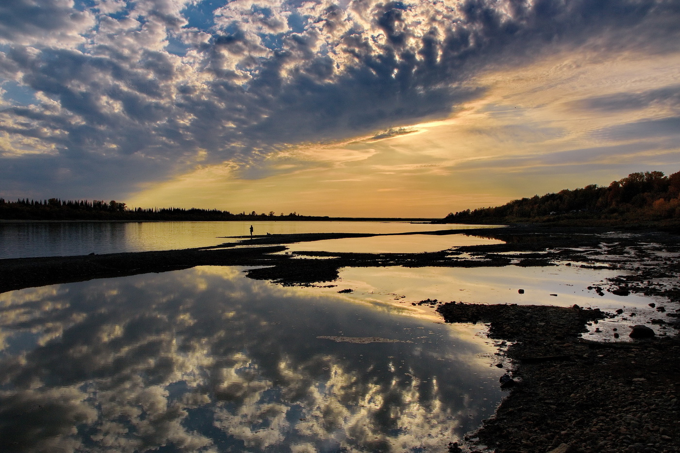 *Вечер на реке.**