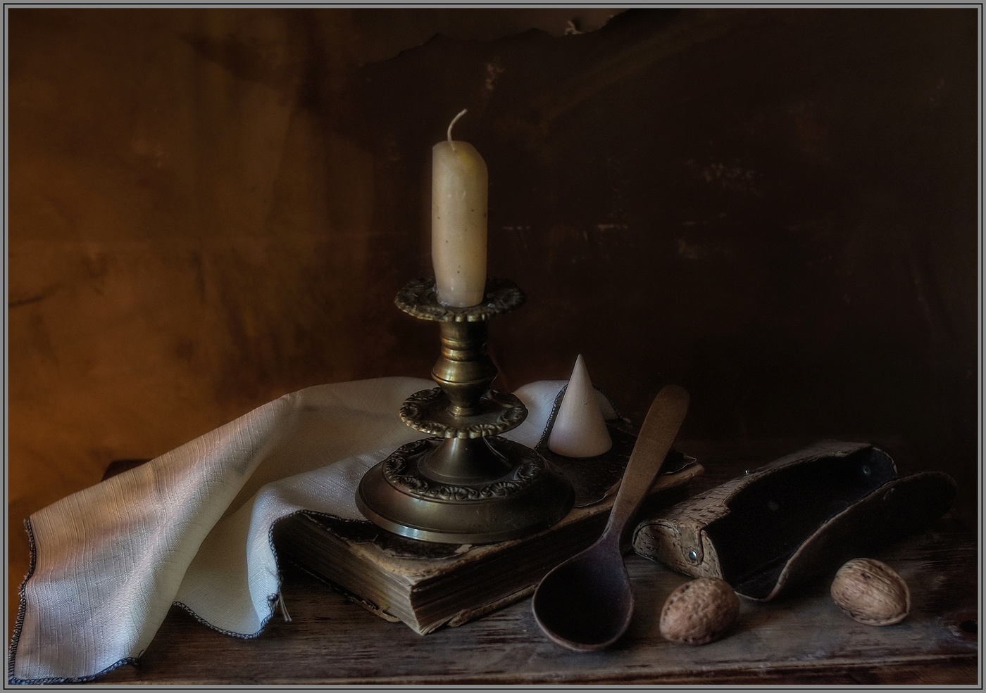 ...... Не зажженная свеча ...