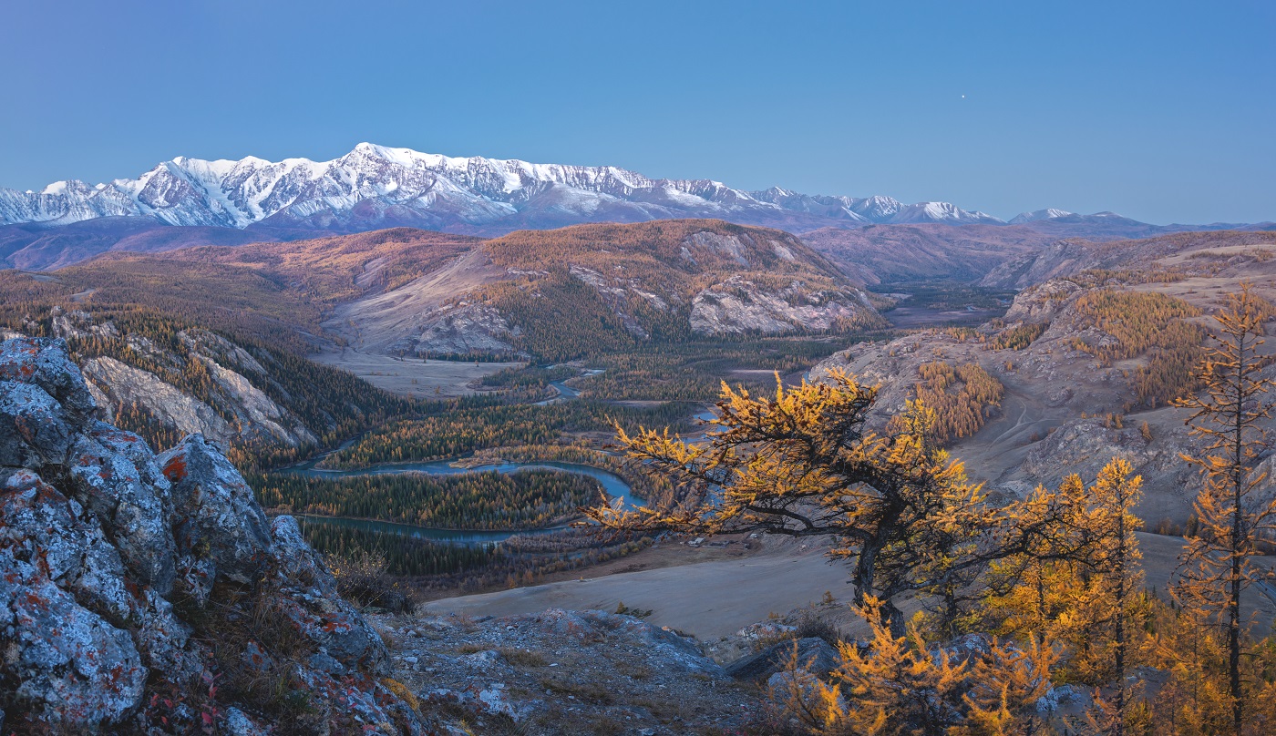 Предрассветная в горах Алтая