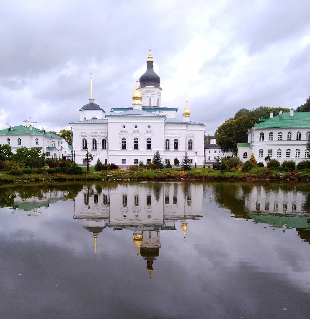 Елизаровский монастырь *