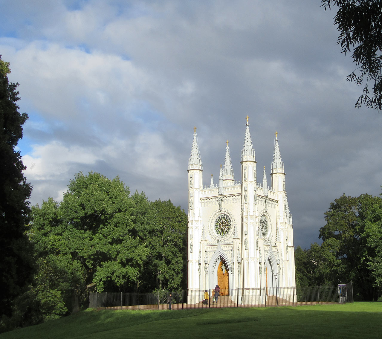 Храм Александра Невского