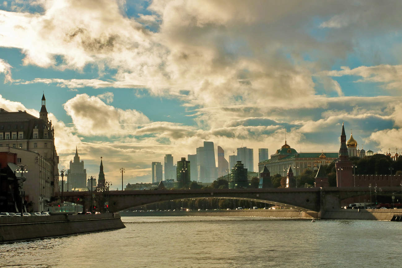 Москва! Как много в этом слове...