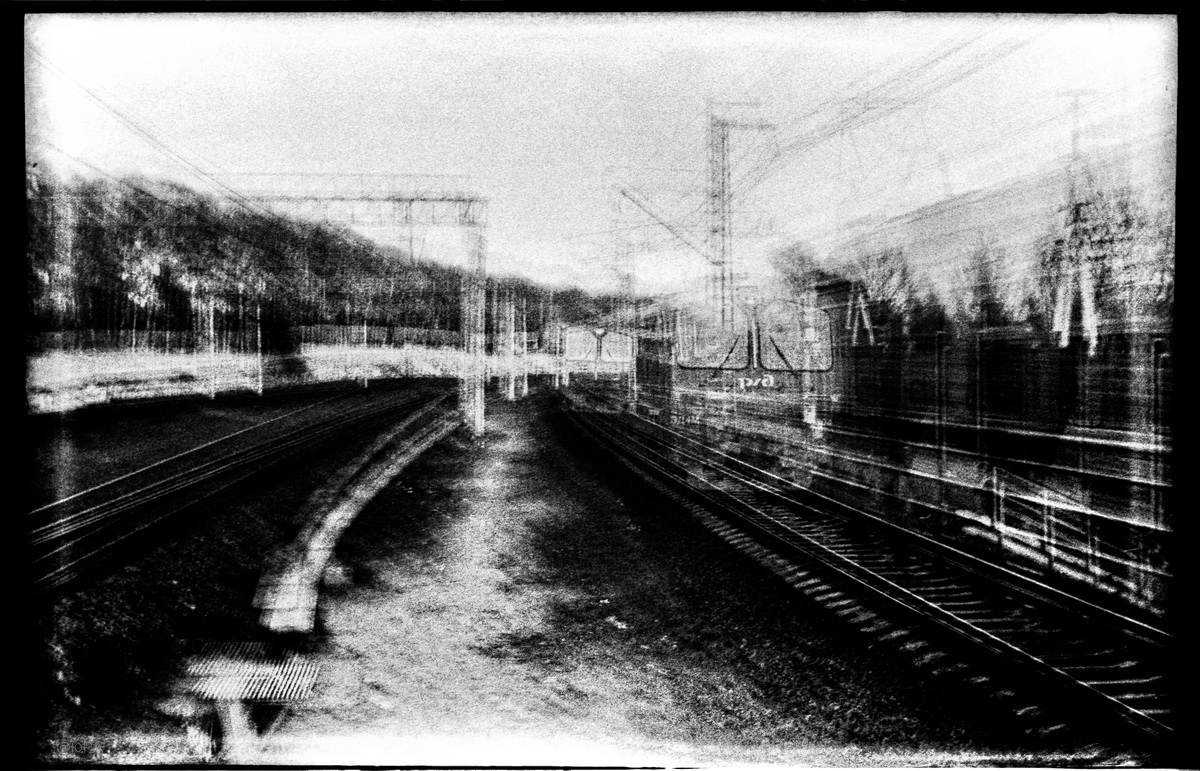 Отъезжающая электричка