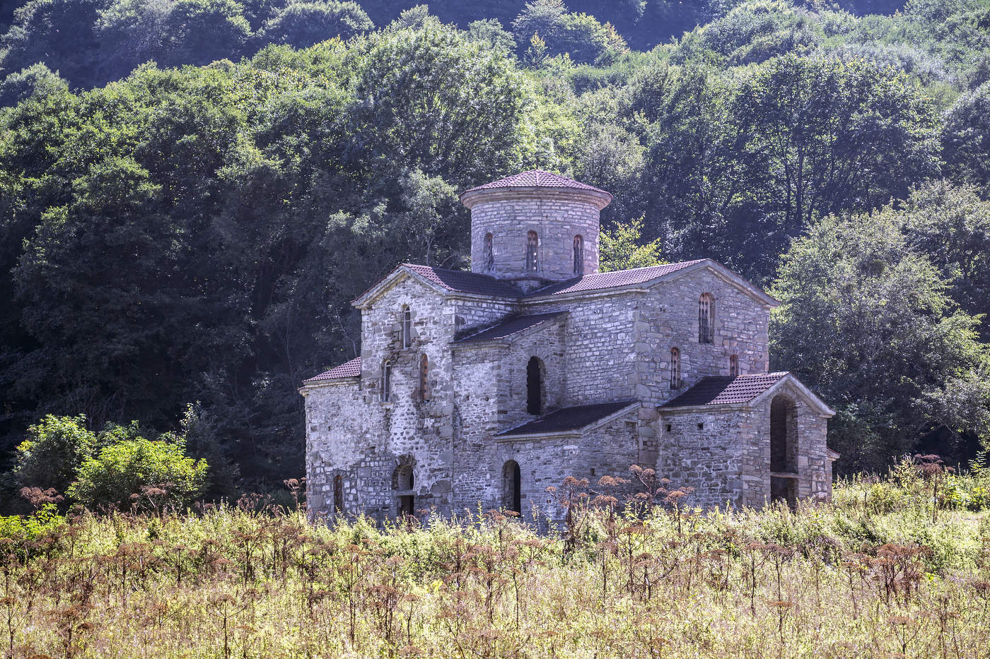 Средний храм