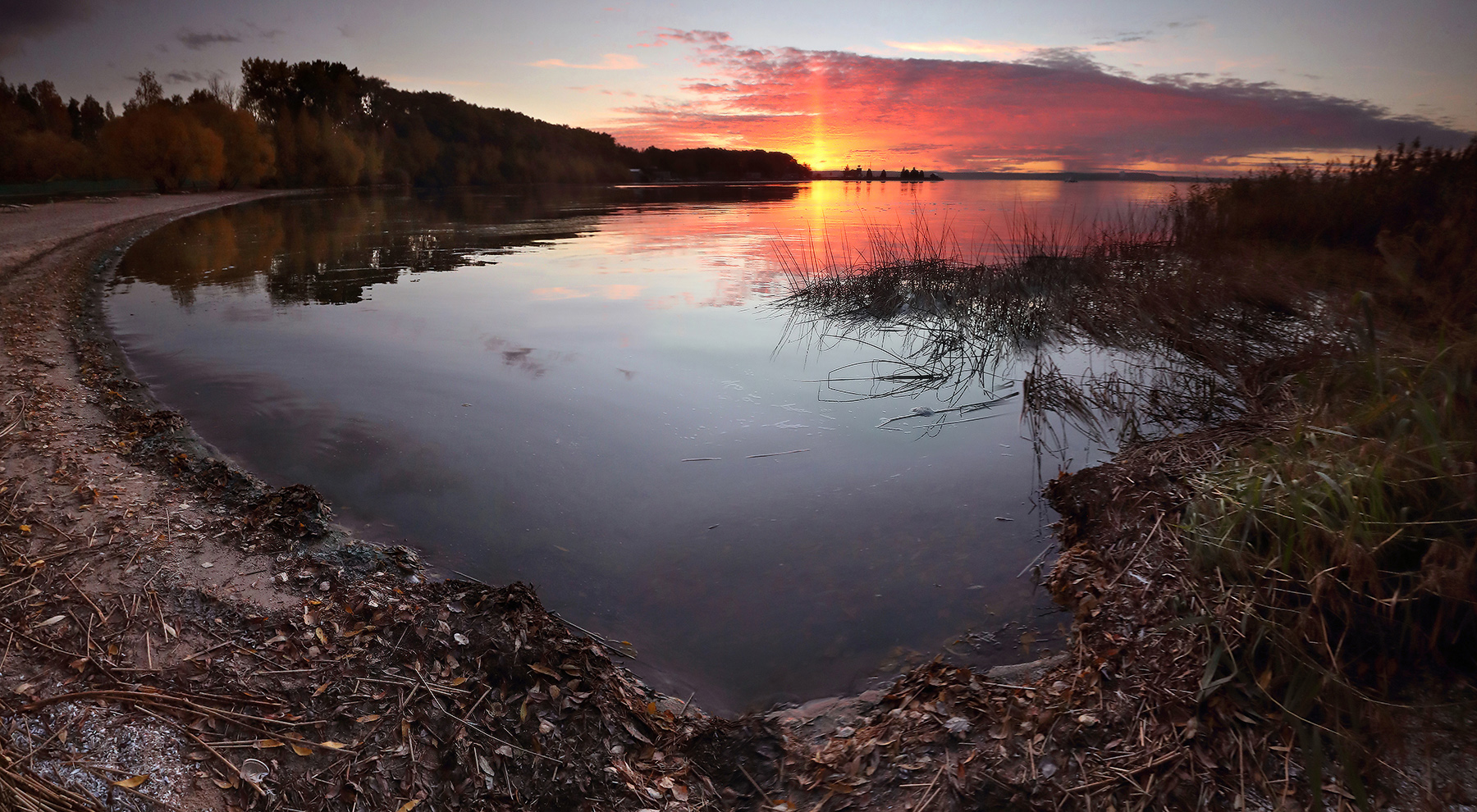 тихий вечер на озере