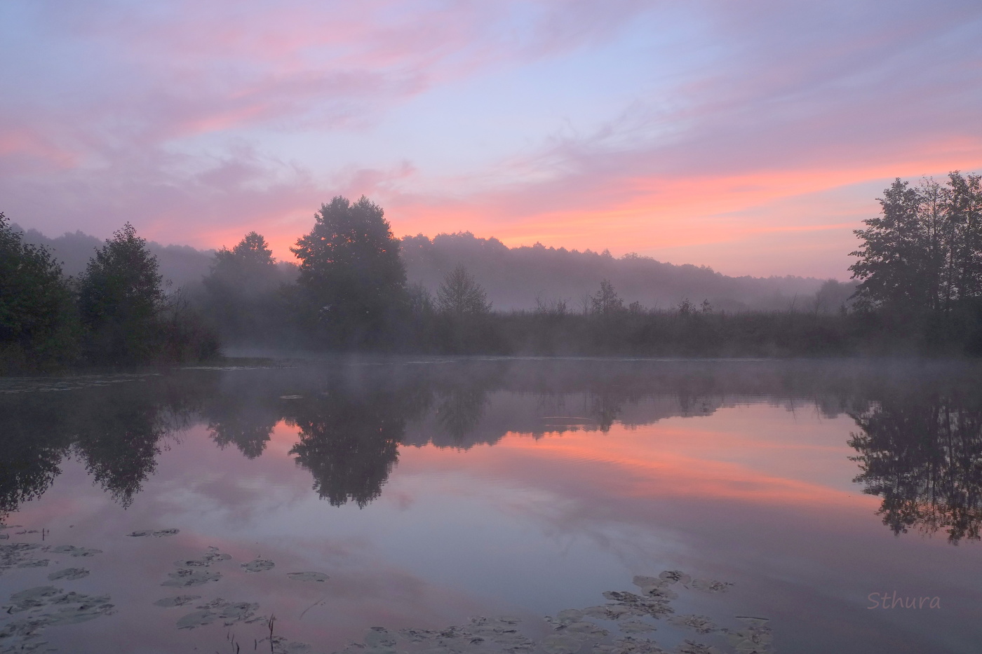 Уходит ночь.