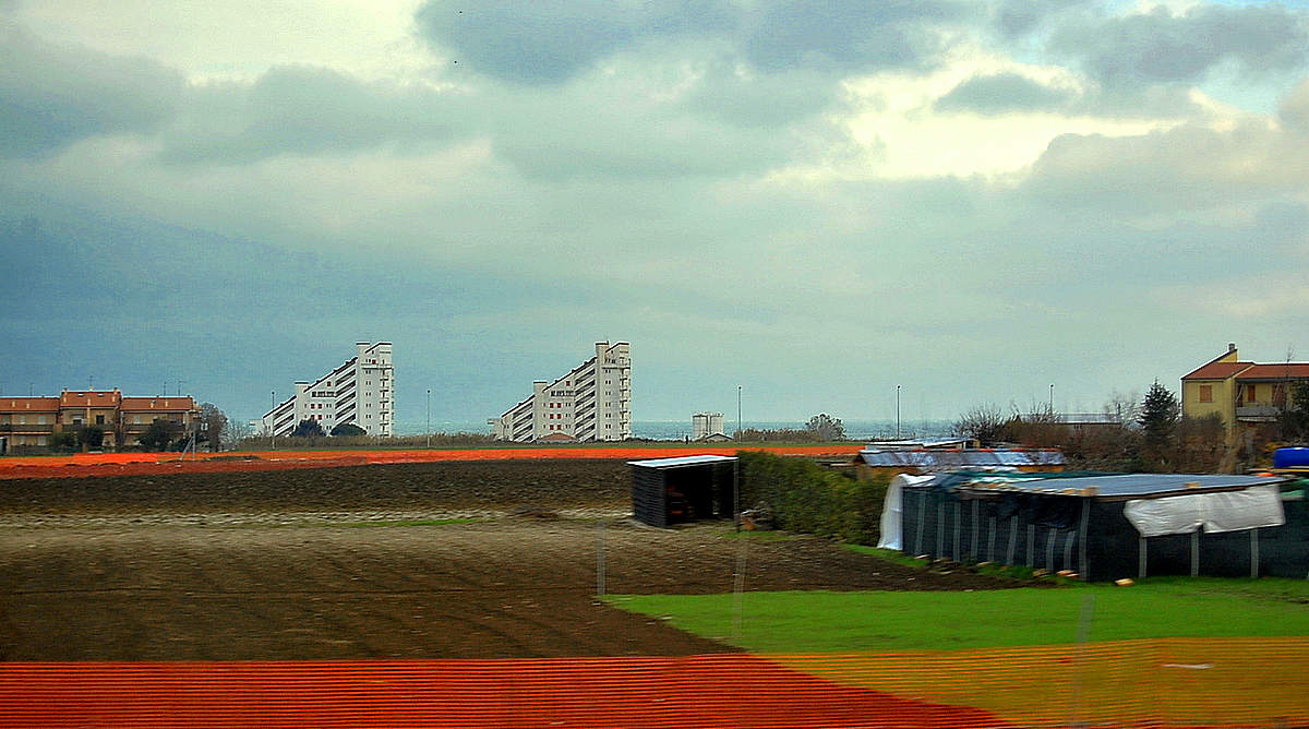 По дороге из окна авто