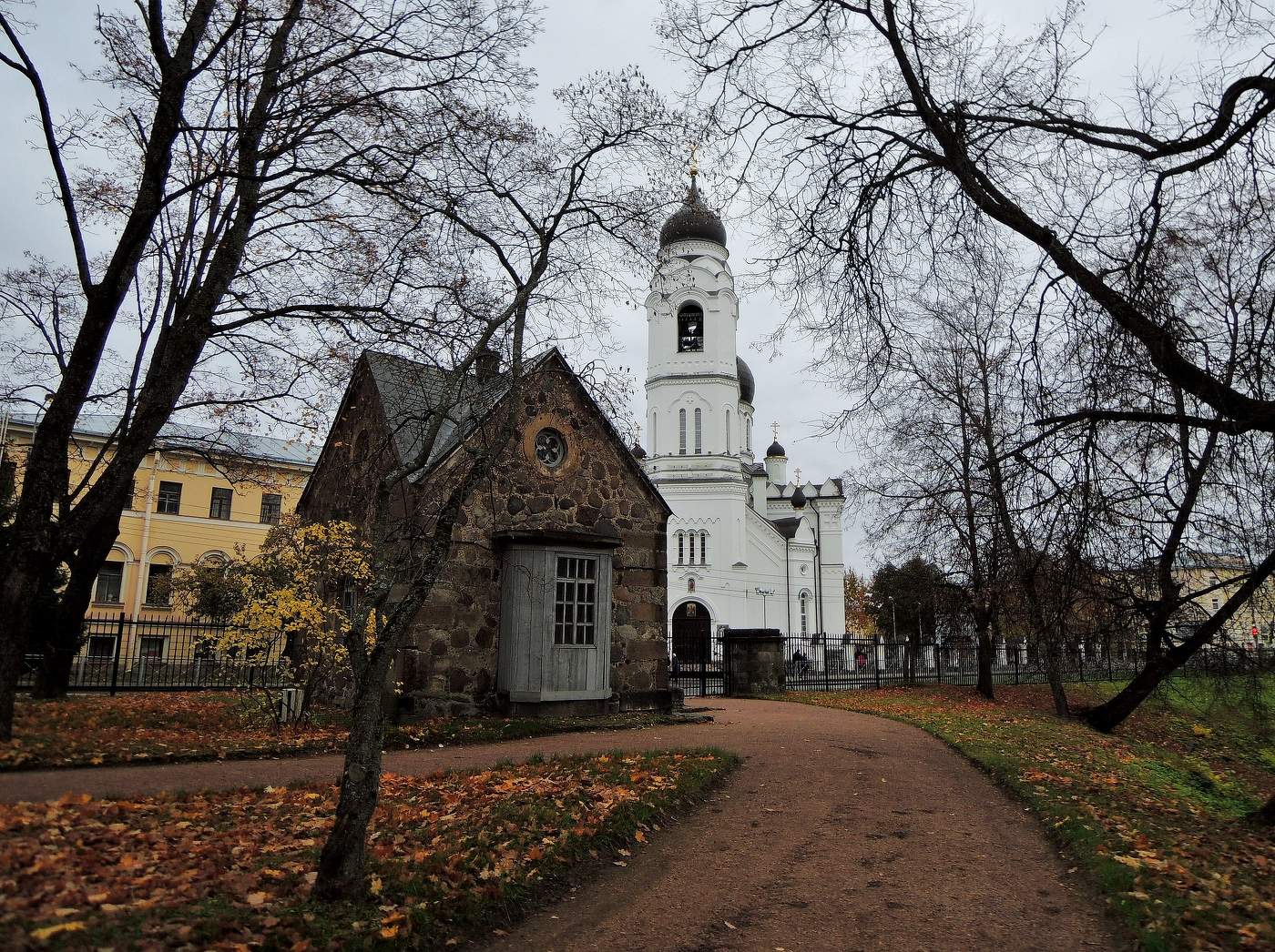 Собор Архангела Михаила