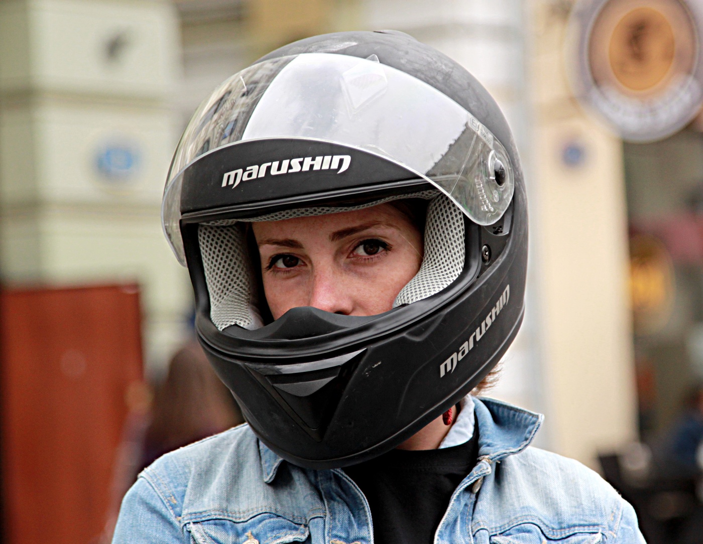 Уличный портрет