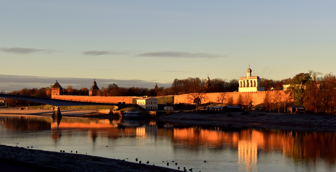 Утро красит нежным светом....