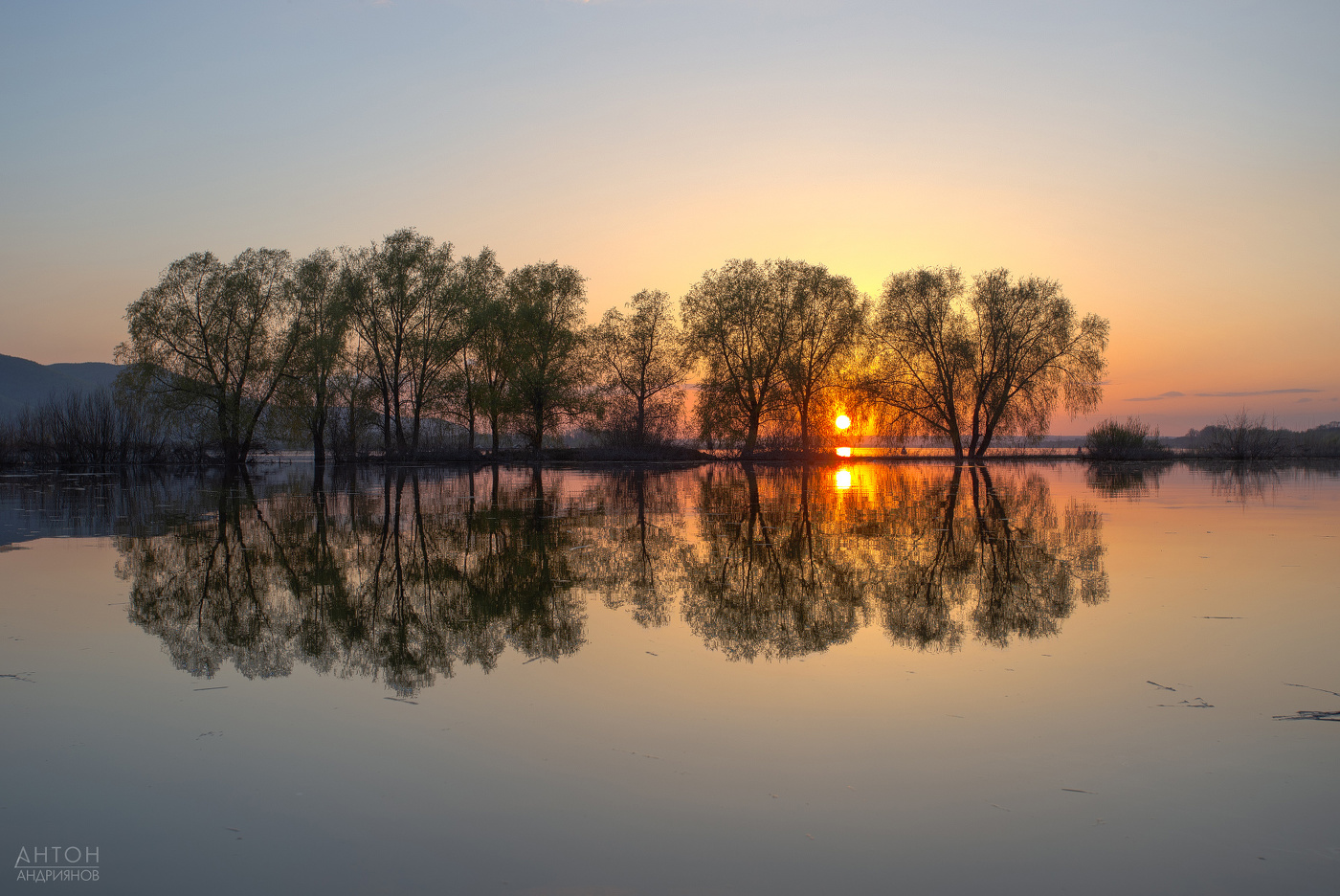 Мирный закат на Волге