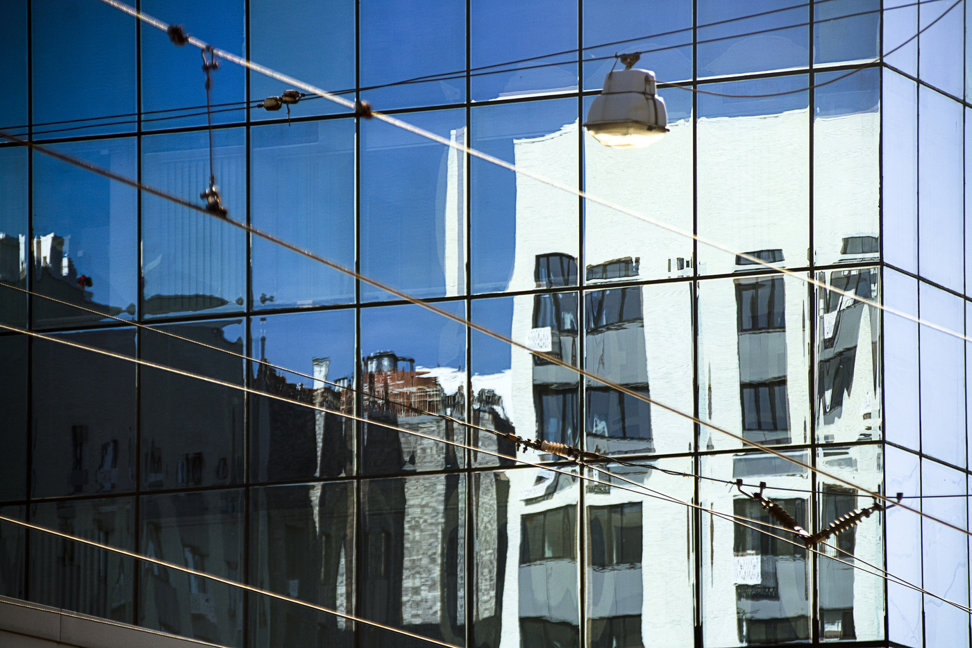 В окружении улиц