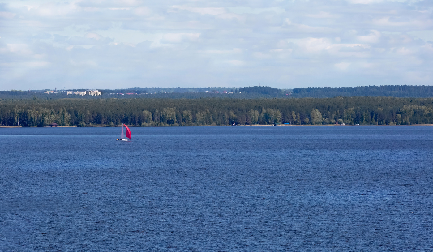 Яхта на Каме.