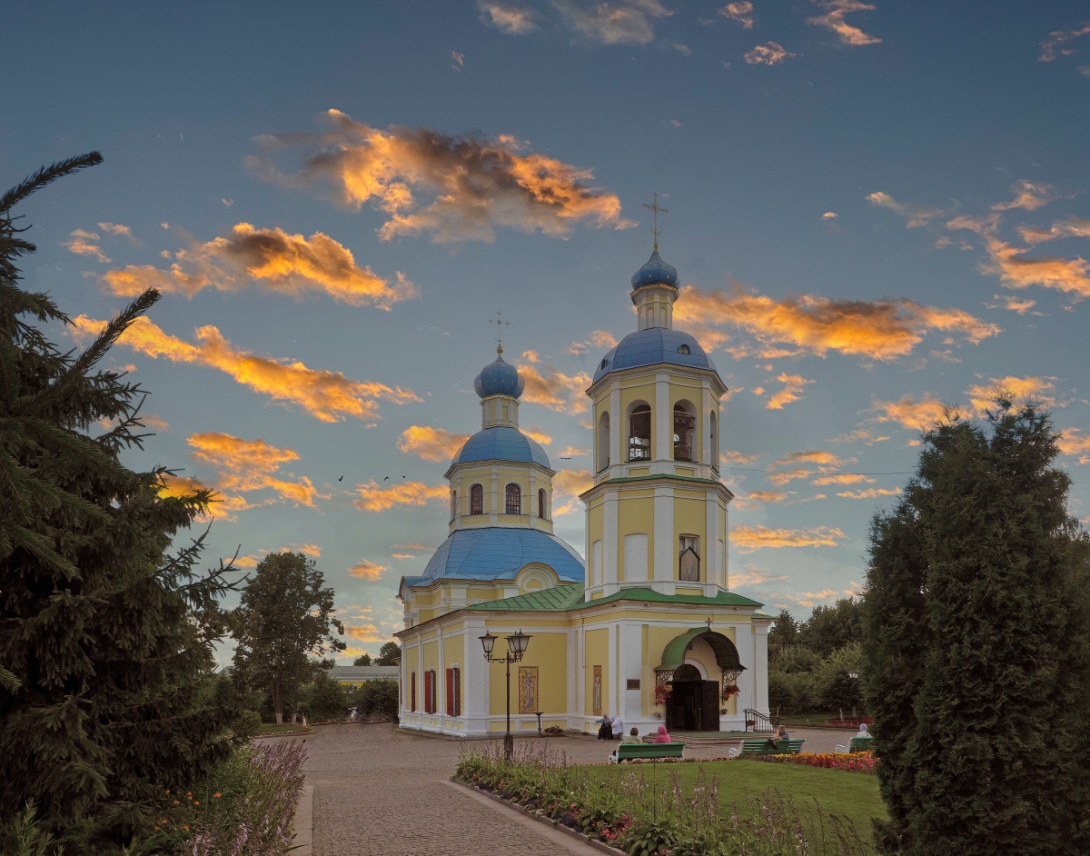Церковь Петра и Павла в Ясеневе