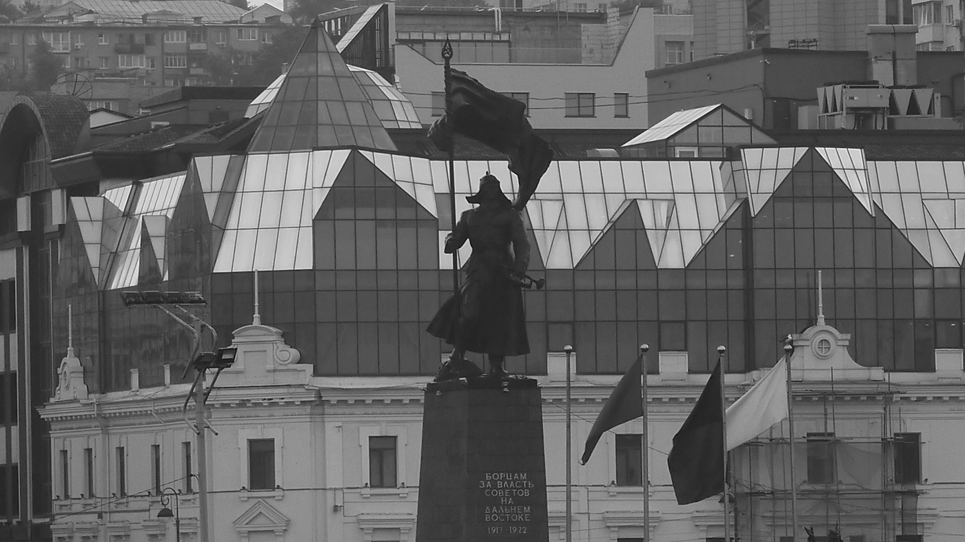 С Днём Великой Октябрьской Социалистической Революции!