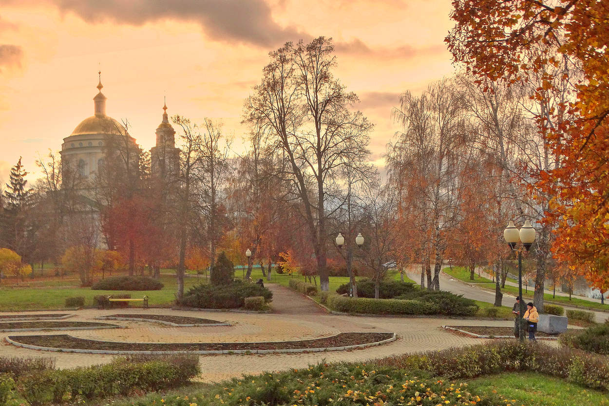 Коротким ноябрьским днём в городе