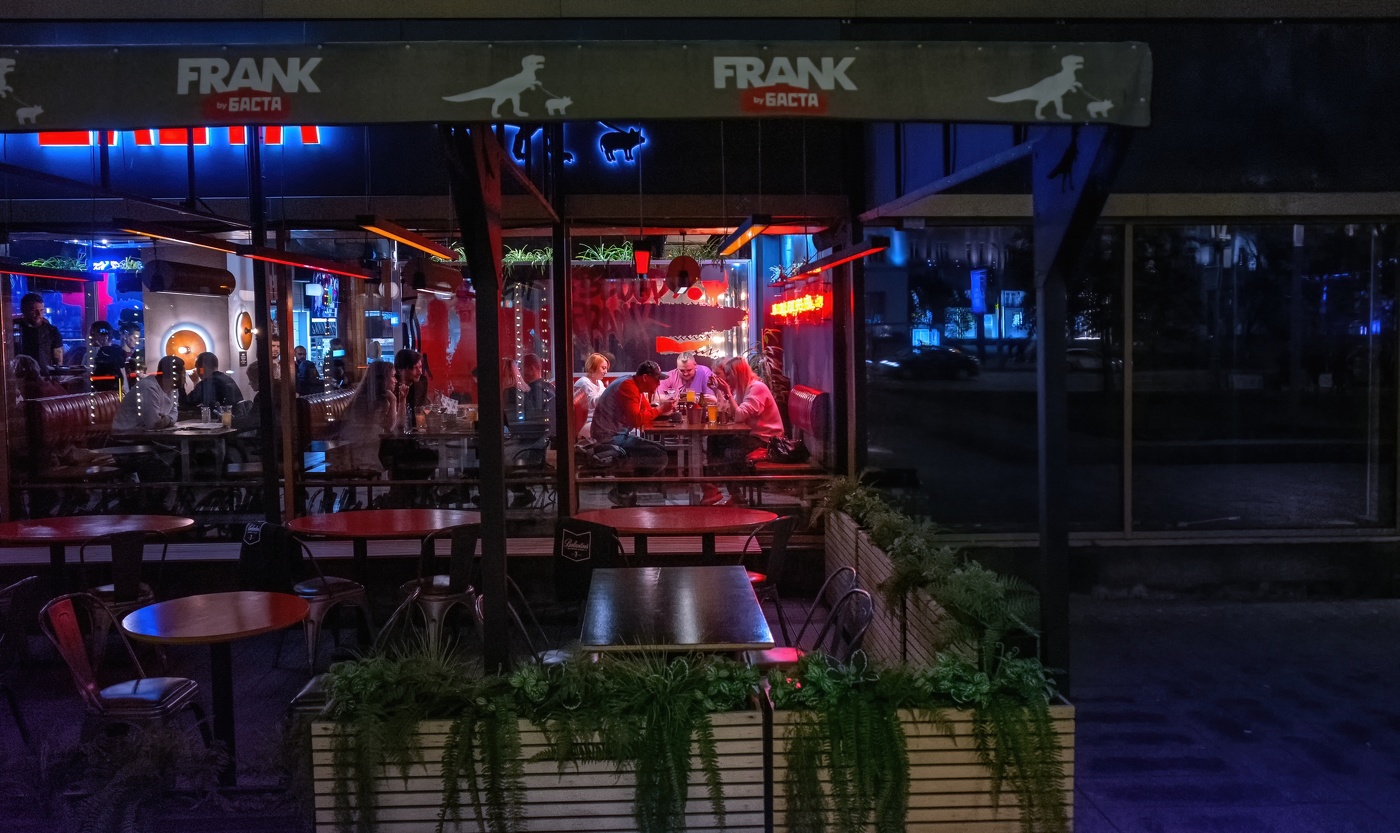 Вечером на Новом Арбате