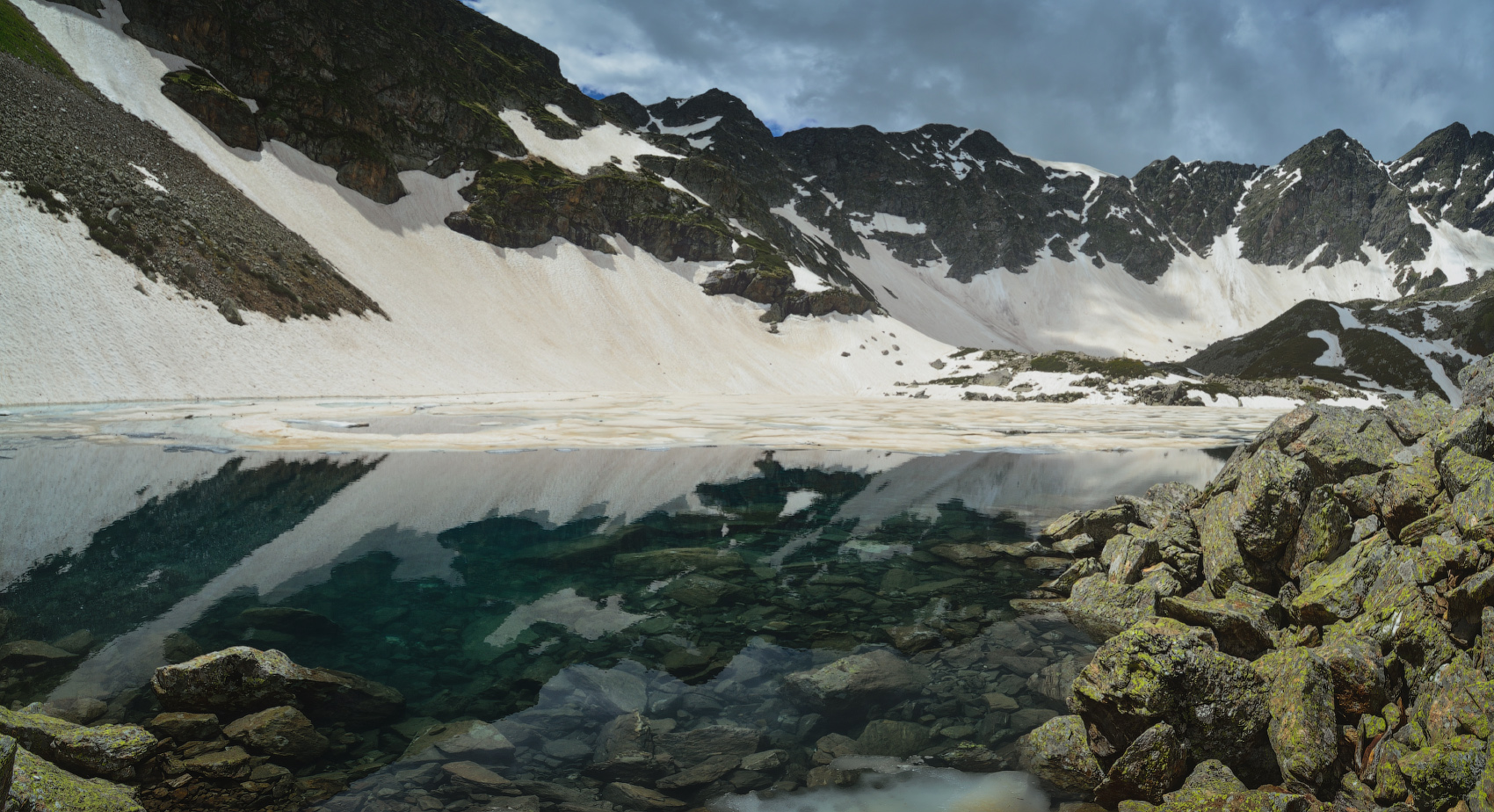 Высокогорные озера Архыза. Озеро Аркасарское.