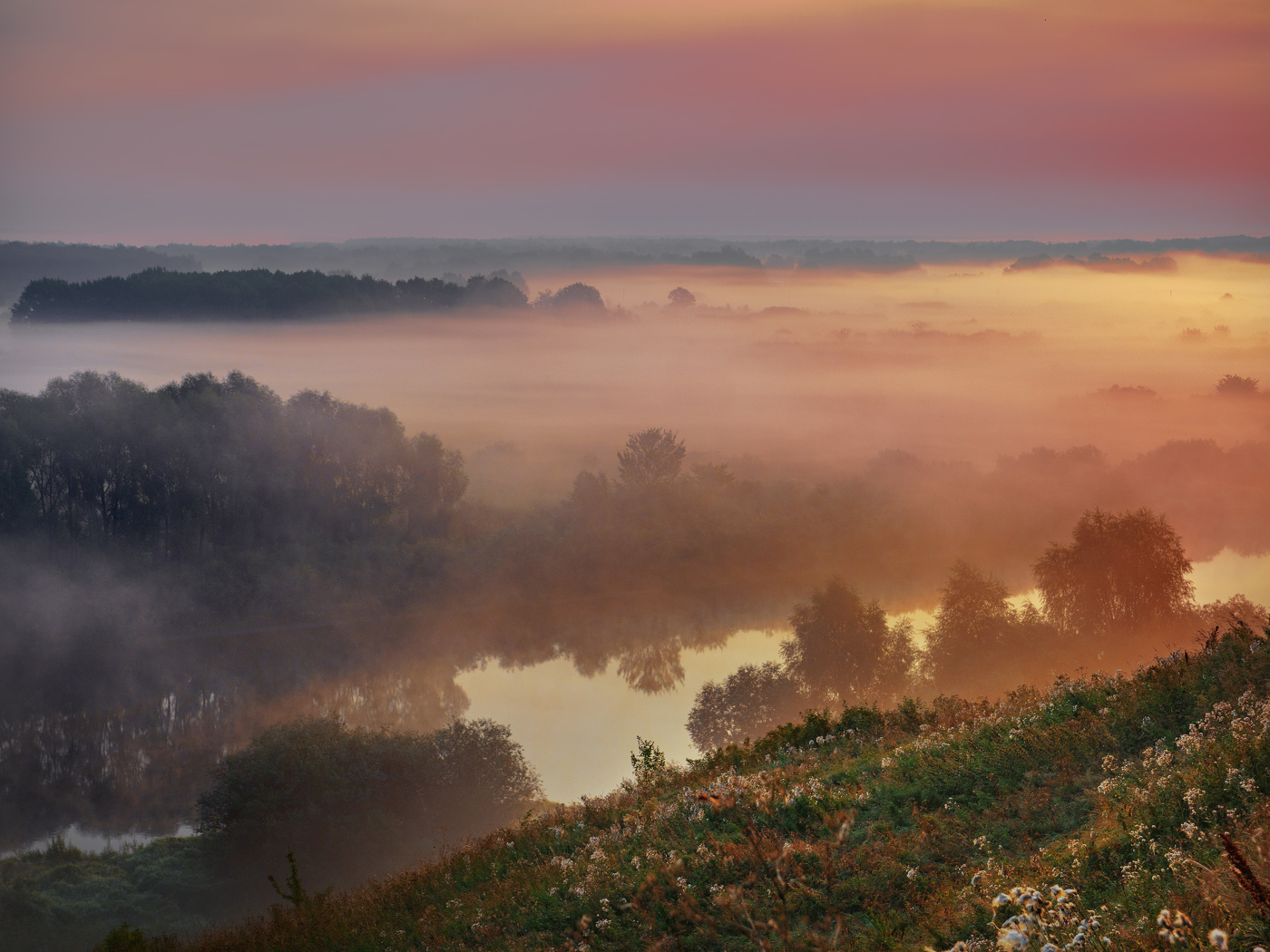 Река и туман