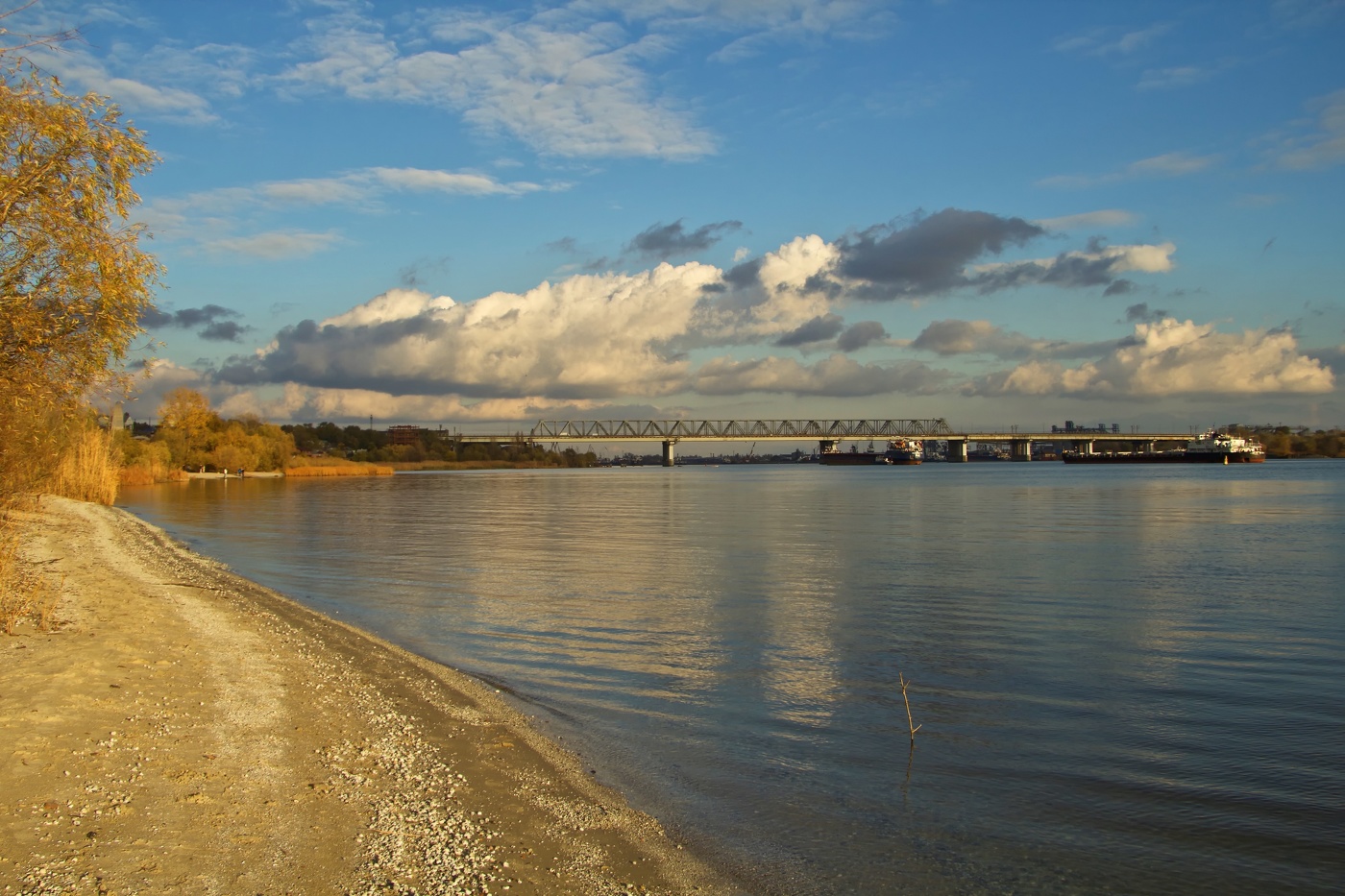 Тёплый осенний вечер