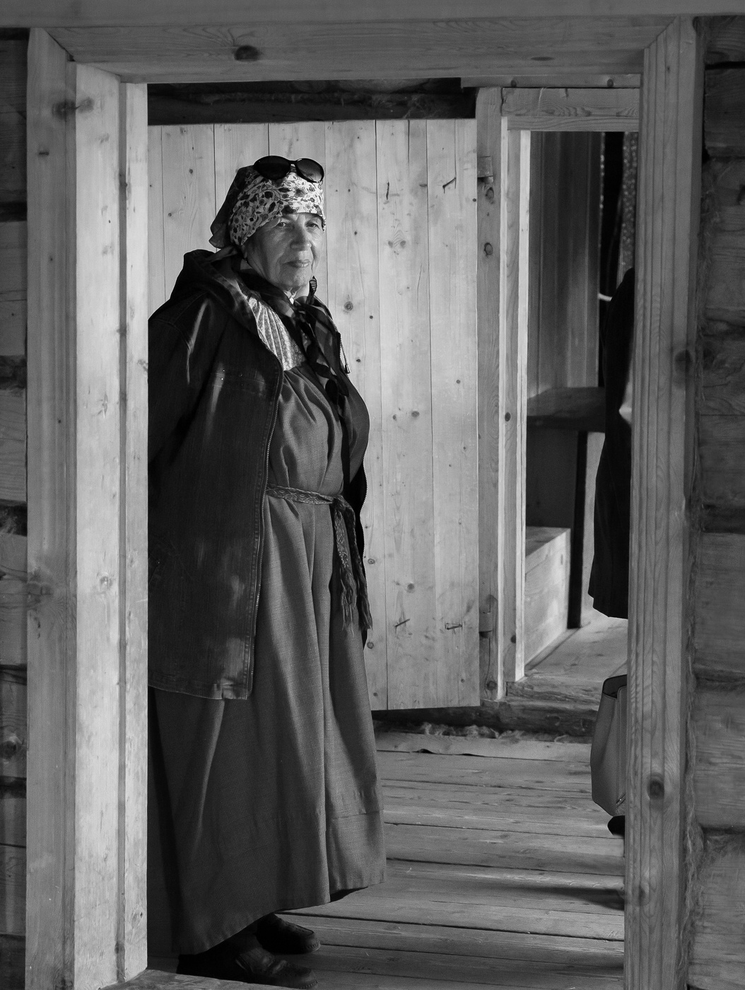 В Хохловке.Смотрительница.