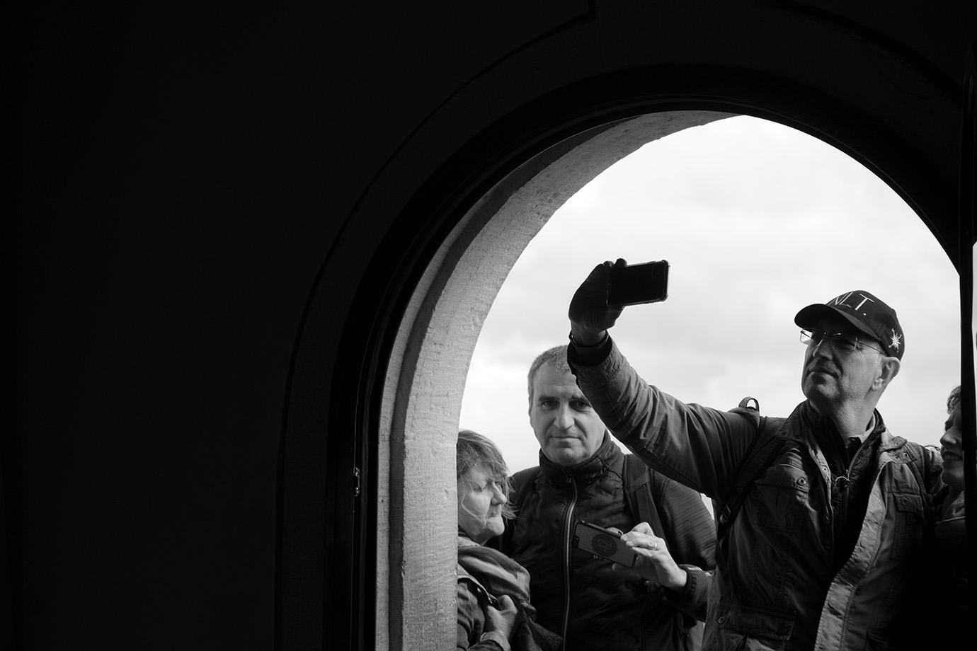 иностранные селфимейкеры в процессе