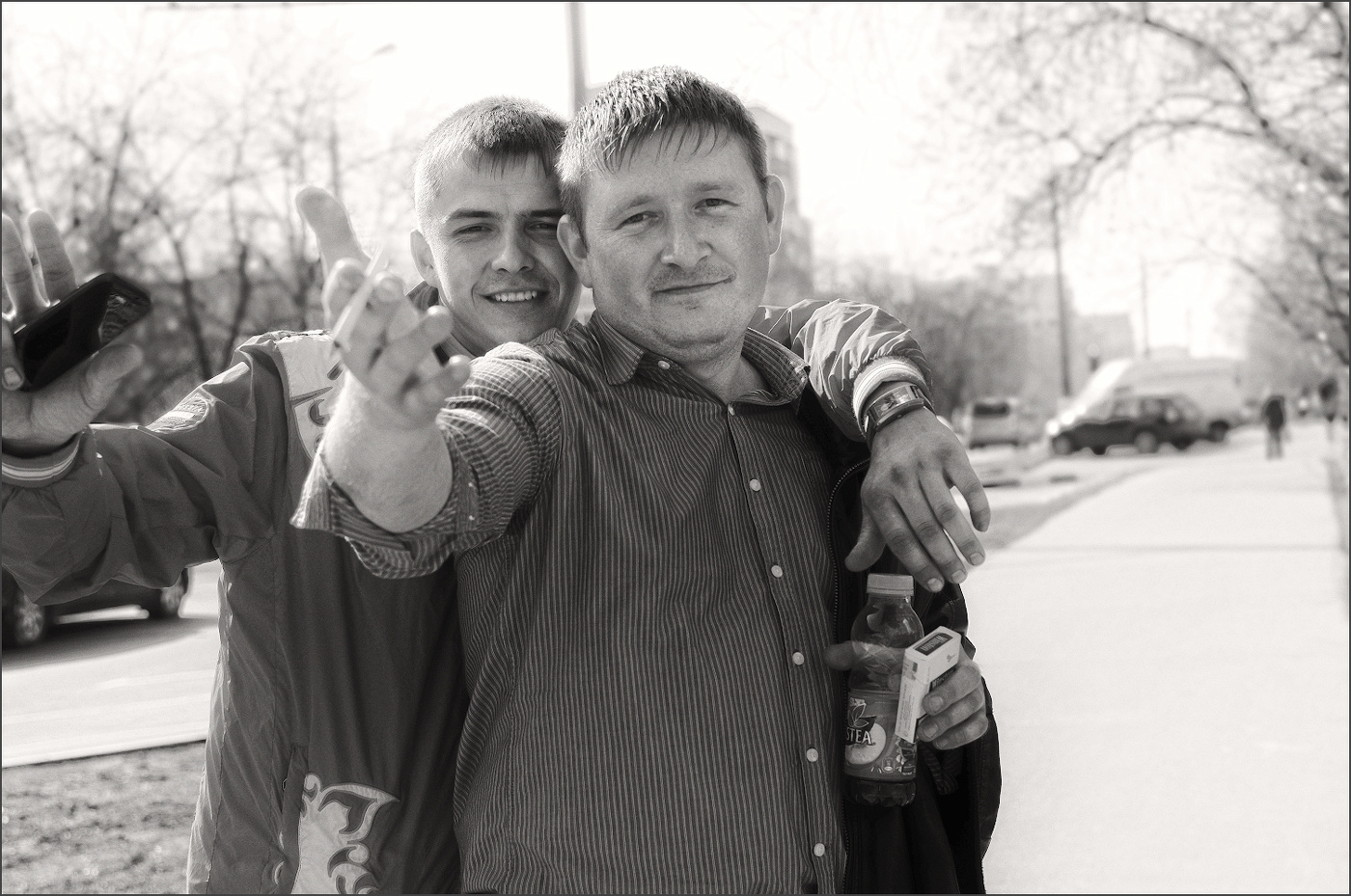 Случайная встреча на улице Юных ленинцев.