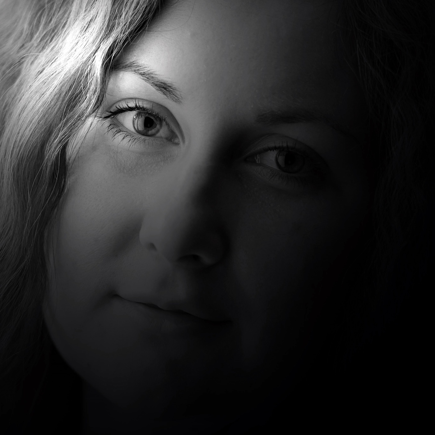 "Я и ты, нас только двое? О, какой самообман ..."