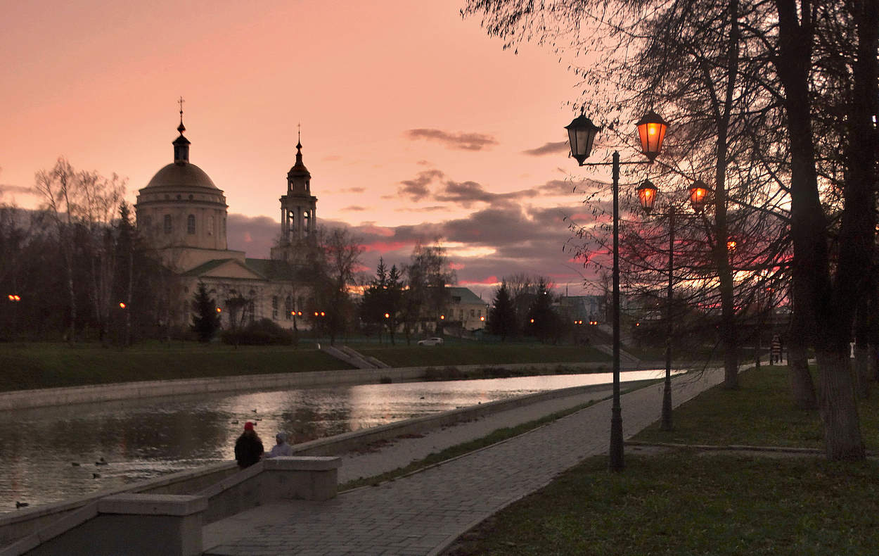 Наблюдая за наступлением ночи